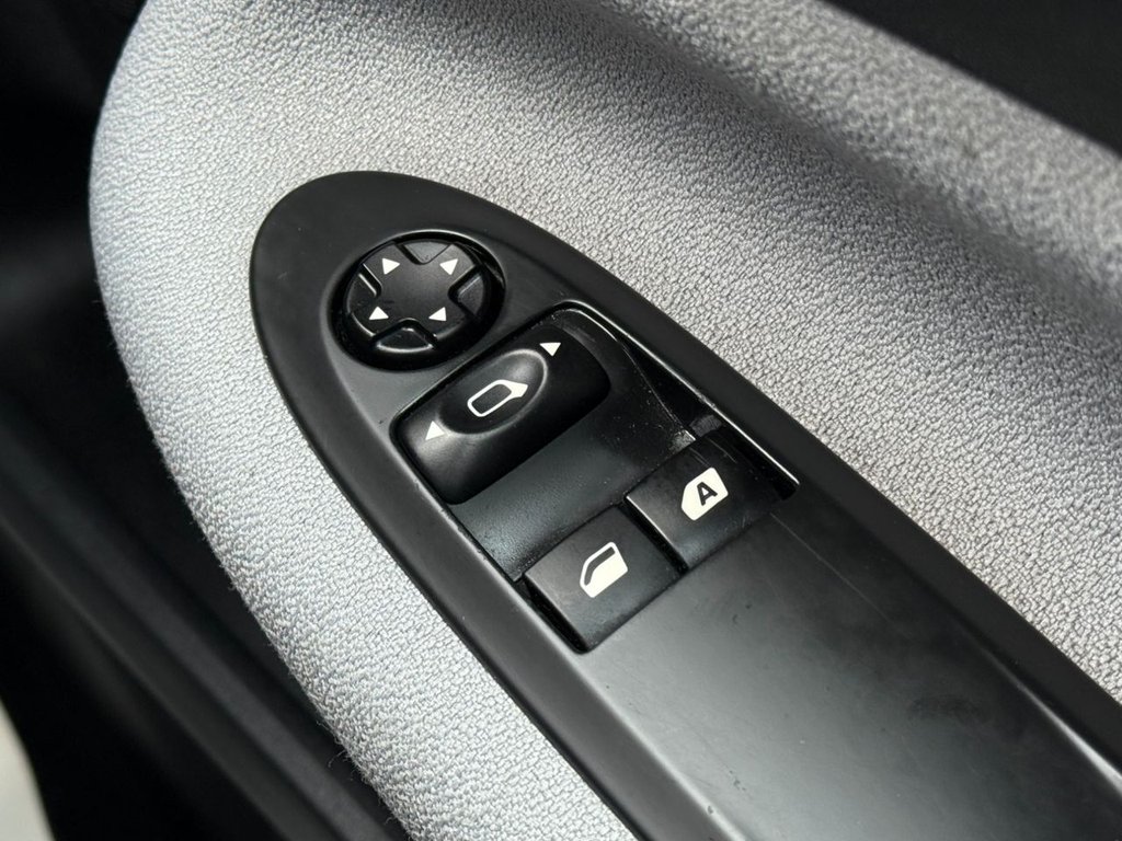 Used Citroen DS3 2014 for sale - 77680352: Photo 31