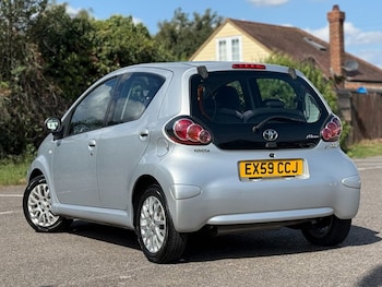 Used Toyota AYGO 2009 for sale - 75973658: Photo