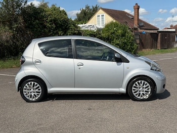 Used Toyota AYGO 2009 for sale - 75973658: Photo