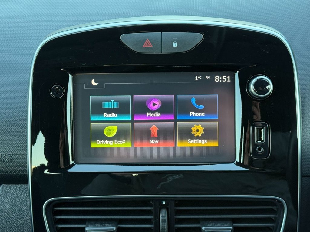 Used Renault Clio 2017 for sale - 76986502: Photo 22