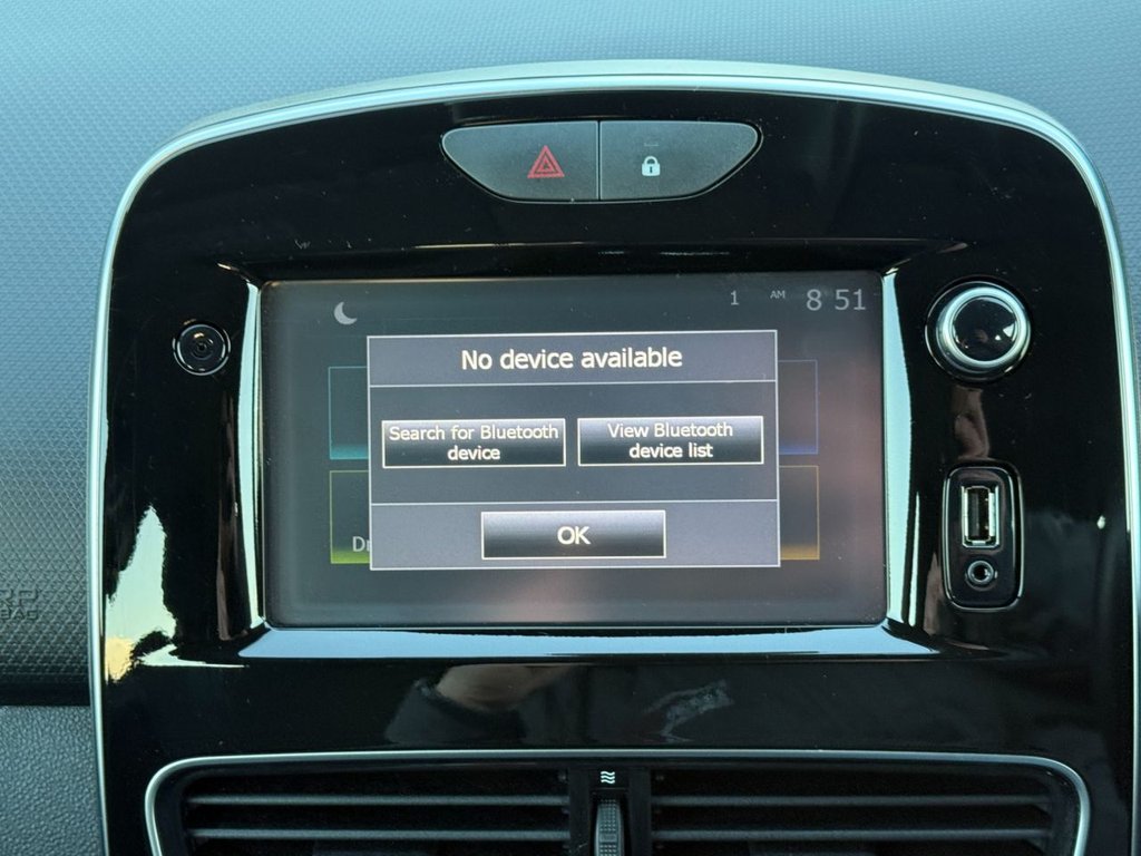 Used Renault Clio 2017 for sale - 76986502: Photo 25