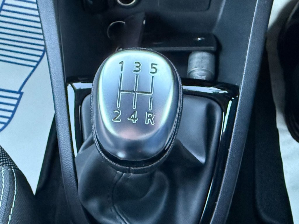 Used Renault Clio 2017 for sale - 76986502: Photo 27