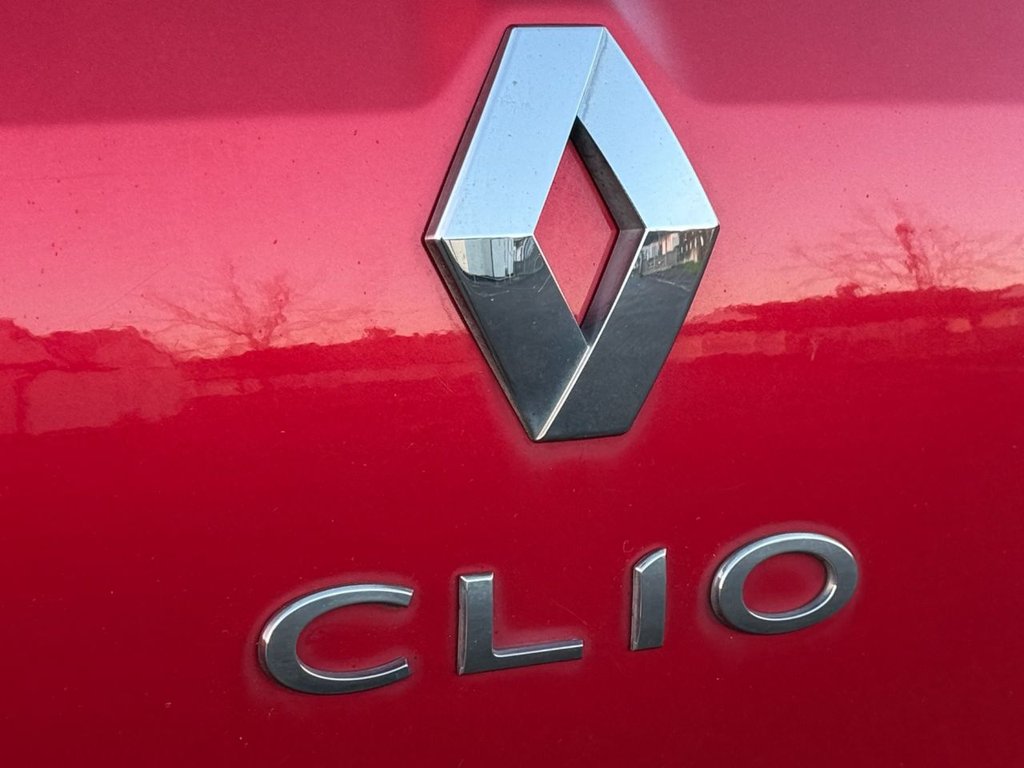 Used Renault Clio 2017 for sale - 76986502: Photo 43