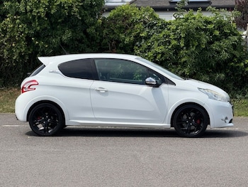 Used Peugeot 208 2013 for sale - 79177970: Photo