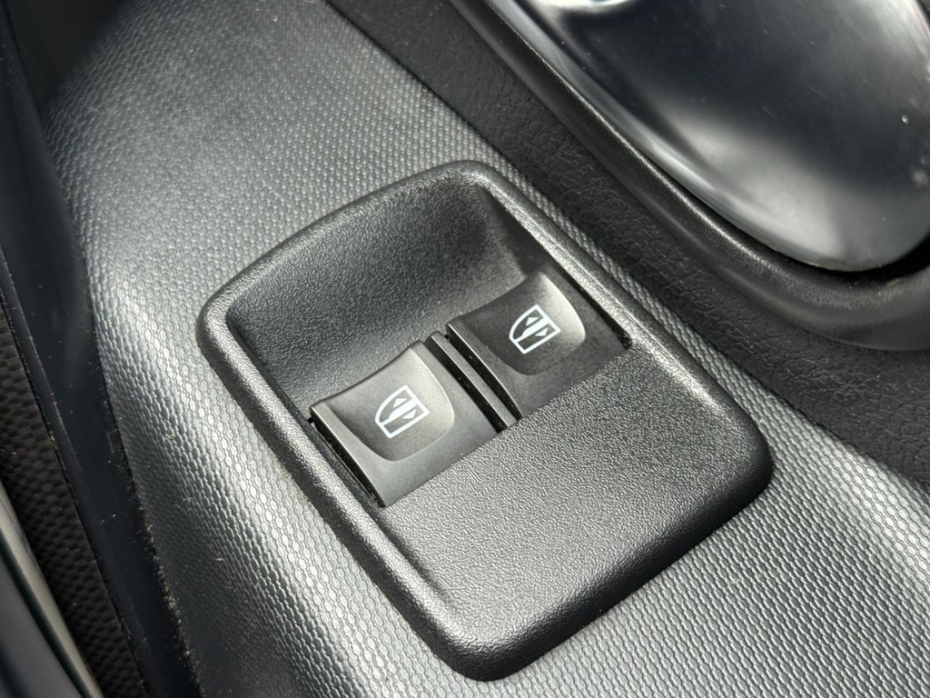 Used Dacia Sandero 2018 for sale - 76303797: Photo 29