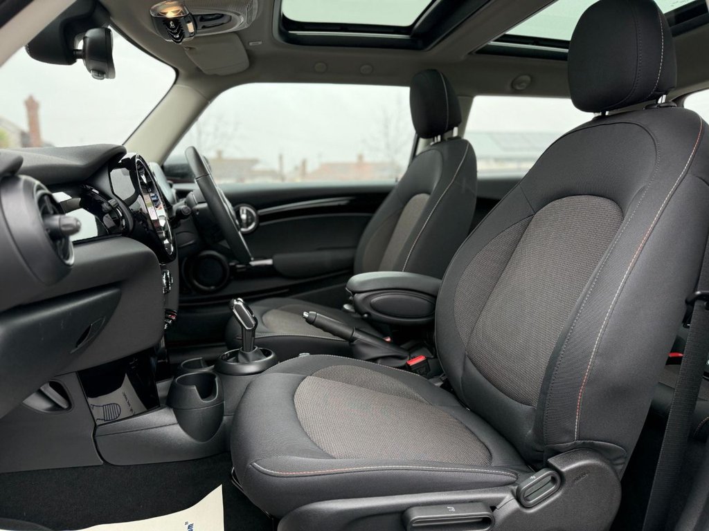 Used MINI Hatch 2024 for sale - 77632055: Photo 12