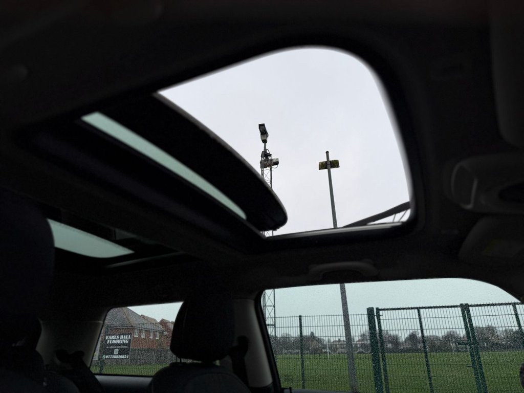 Used MINI Hatch 2024 for sale - 77632055: Photo 18