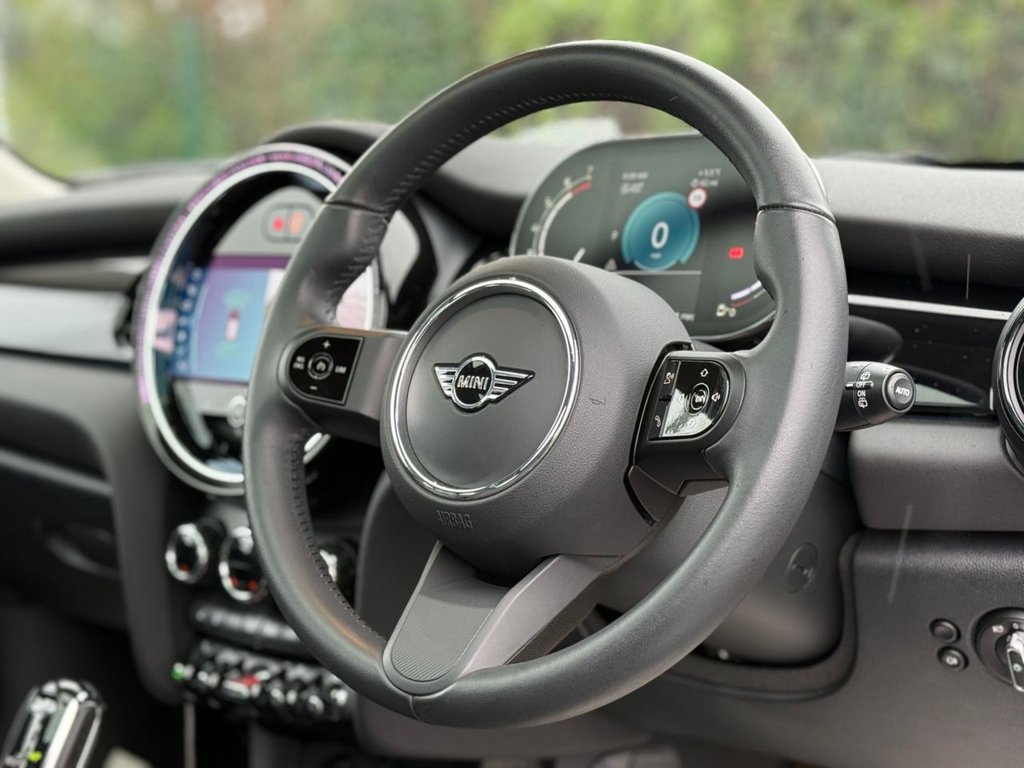 Used MINI Hatch 2024 for sale - 77632055: Photo 9