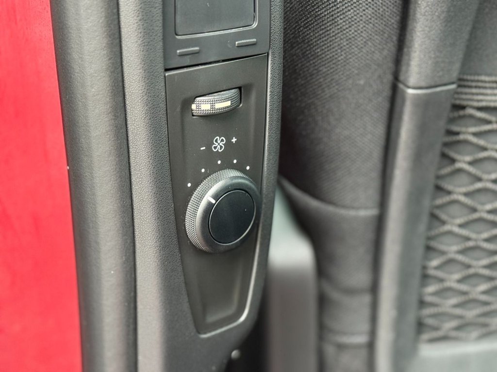 Used Citroen C4 Grand Picasso 2016 for sale - 76604638: Photo 38