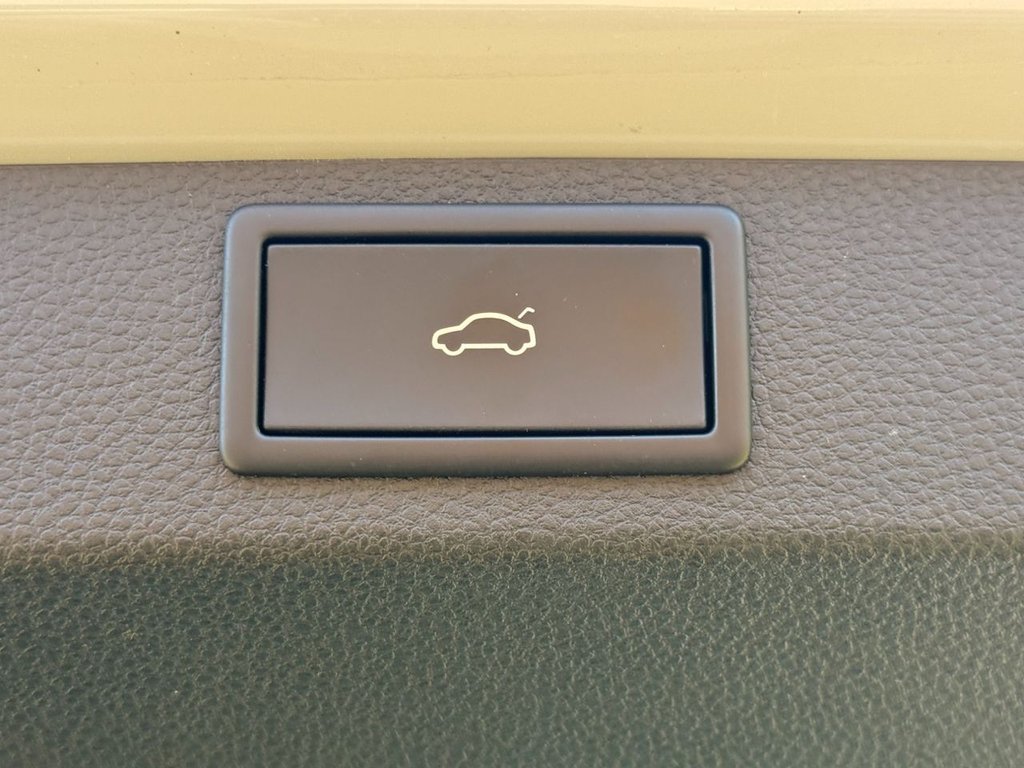 Used Skoda Karoq 2021 for sale - 76710898: Photo 42