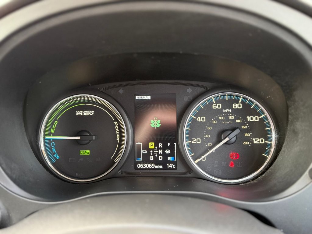 Used Mitsubishi Outlander 2015 for sale - 77835203: Photo 21