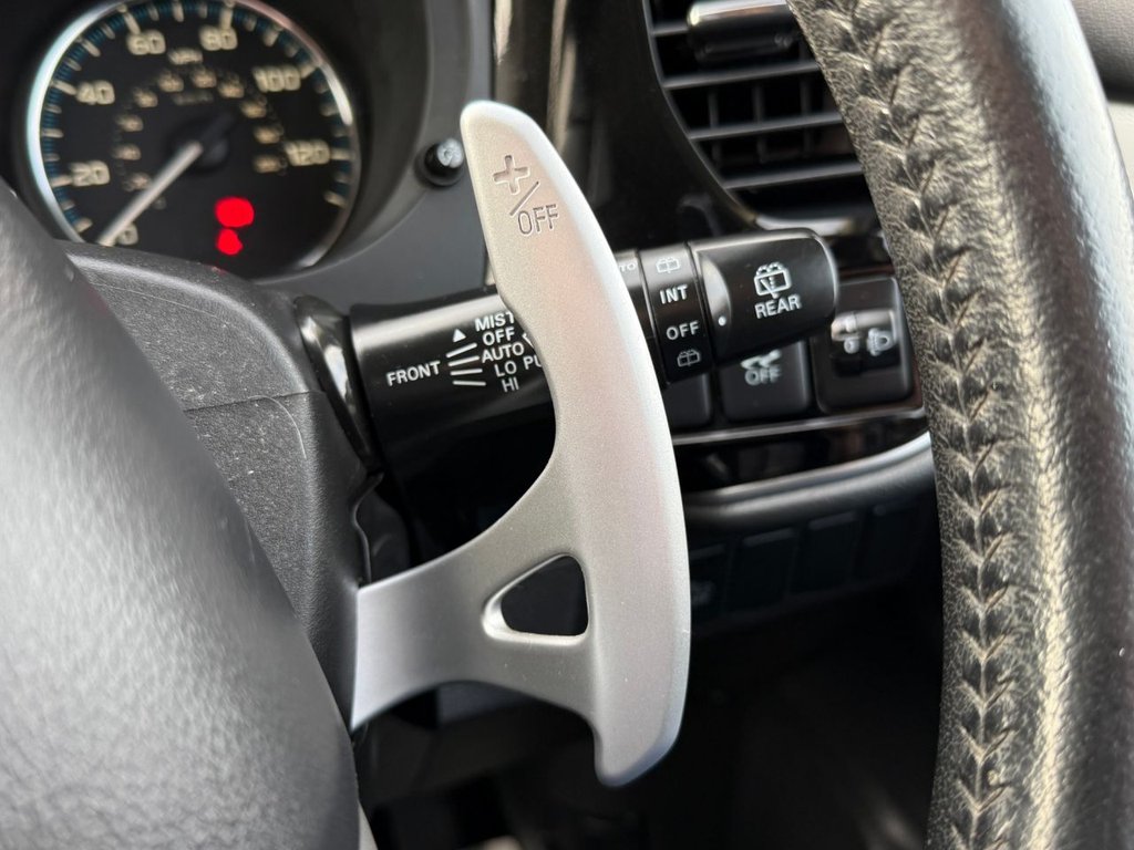 Used Mitsubishi Outlander 2015 for sale - 77835203: Photo 26