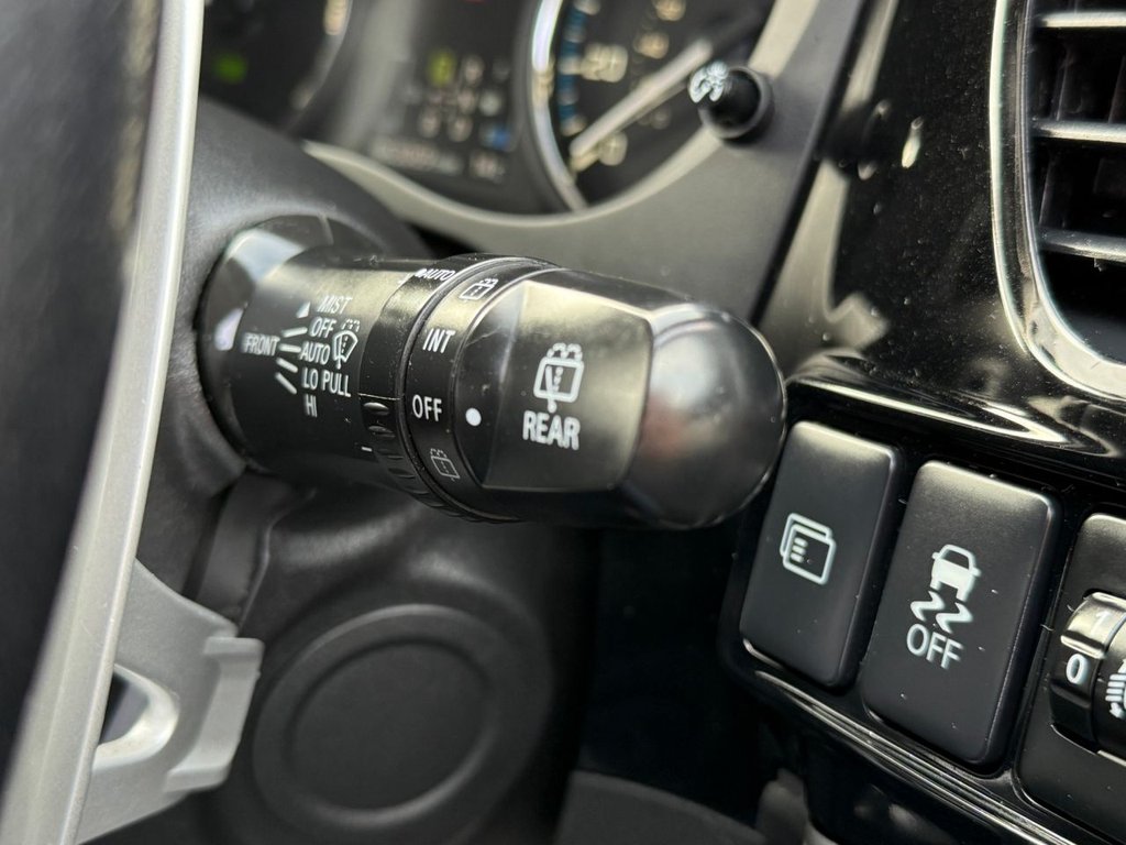 Used Mitsubishi Outlander 2015 for sale - 77835203: Photo 27