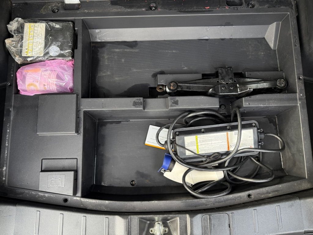 Used Mitsubishi Outlander 2015 for sale - 77835203: Photo 33