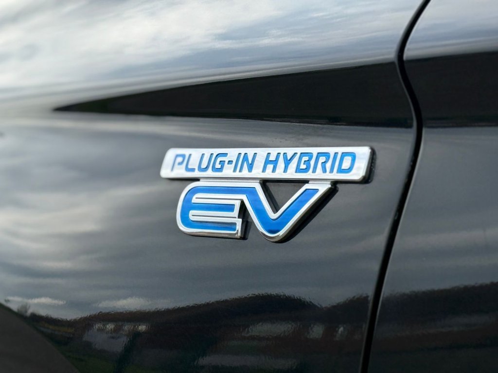 Used Mitsubishi Outlander 2015 for sale - 77835203: Photo 41