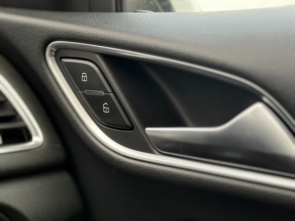 Used Audi Q3 2017 for sale - 76406382: Photo 37