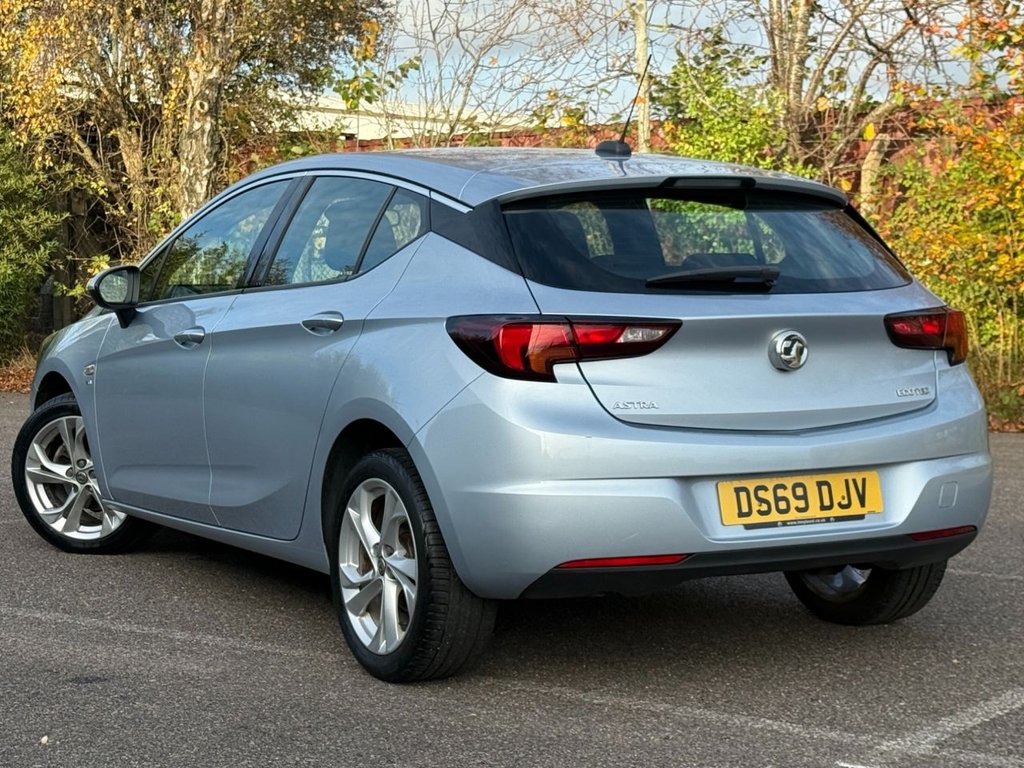 Used Vauxhall Astra 2019 for sale - 76582278: Photo 2
