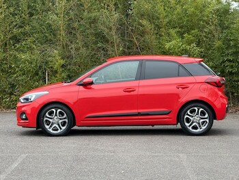 Used Hyundai i20 2019 for sale - 77780338: Photo