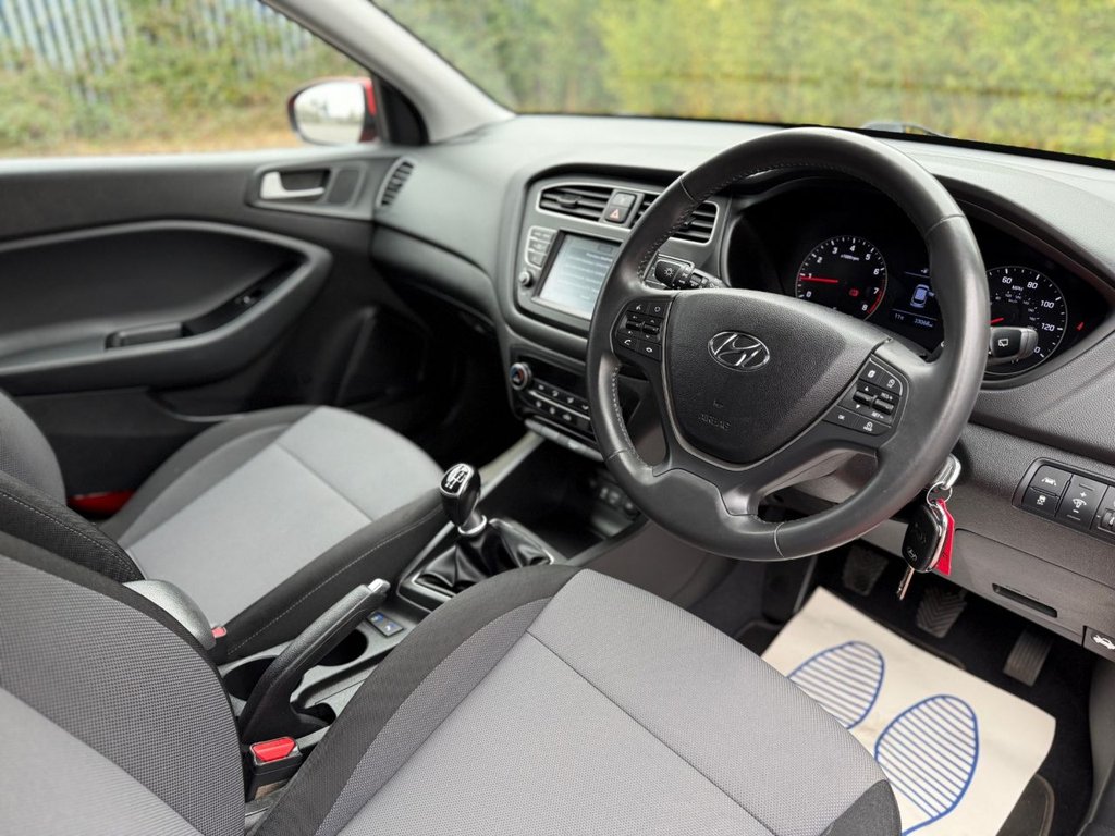 Used Hyundai i20 2019 for sale - 77780338: Photo 8