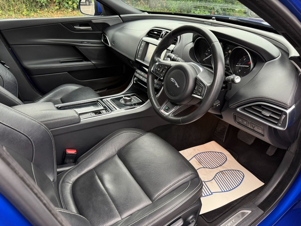 Used Jaguar XE 2018 for sale - 76386048: Photo 10