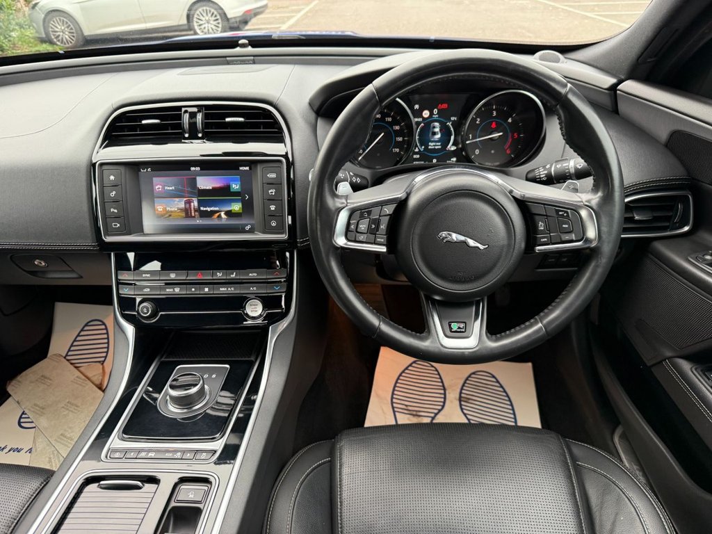 Used Jaguar XE 2018 for sale - 76386048: Photo 15