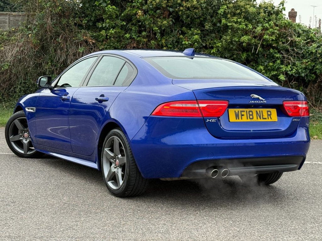 Used Jaguar XE 2018 for sale - 76386048: Photo 2