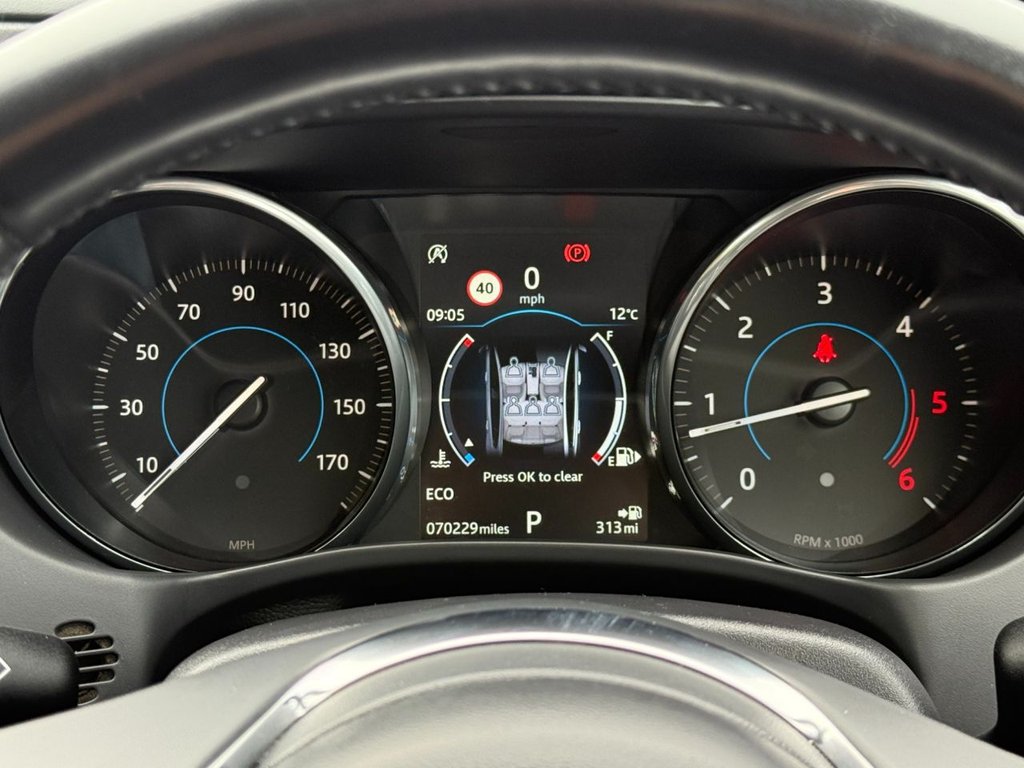 Used Jaguar XE 2018 for sale - 76386048: Photo 20