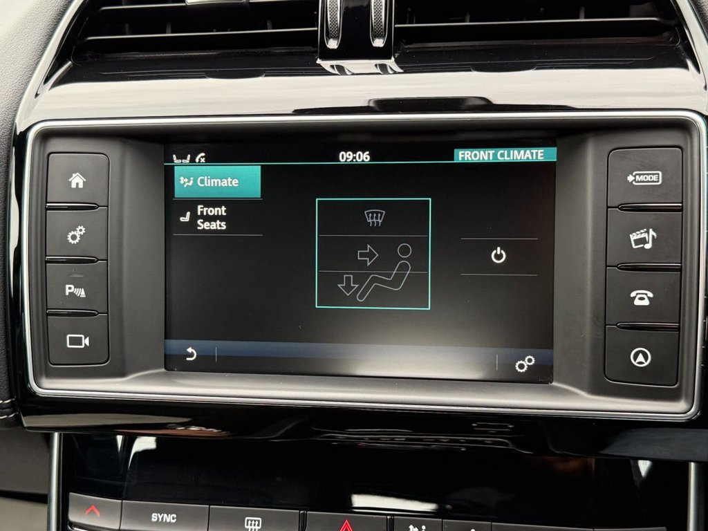 Used Jaguar XE 2018 for sale - 76386048: Photo 24