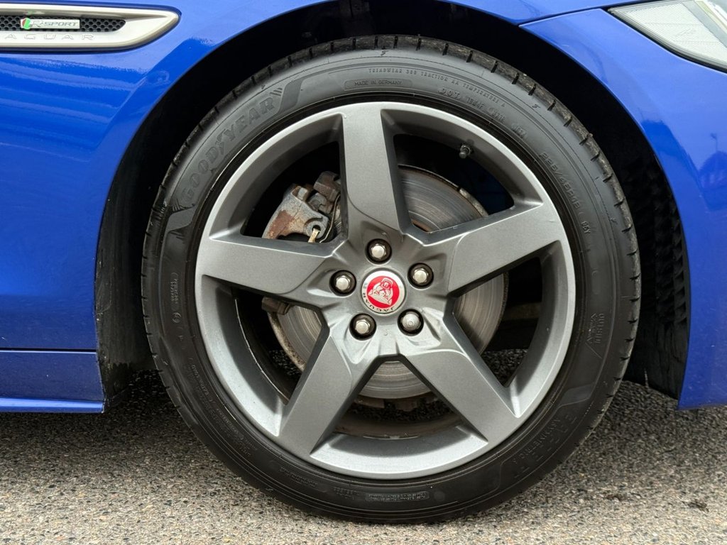 Used Jaguar XE 2018 for sale - 76386048: Photo 36