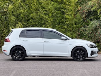 Used Volkswagen Golf 2017 for sale - 79818486: Photo