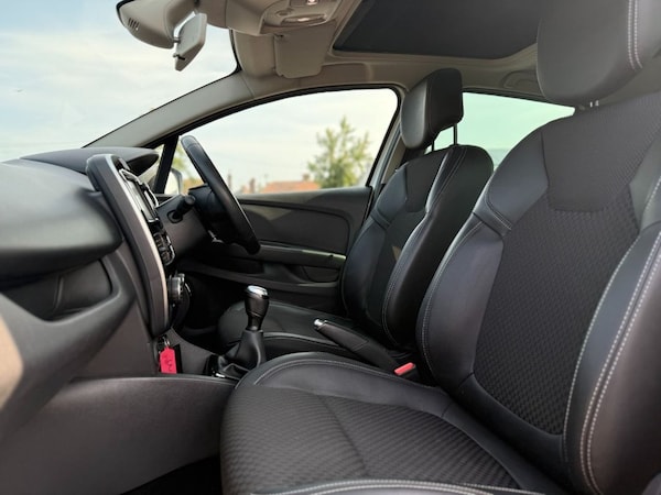 Used Renault Clio 2018 for sale - 76245099: Photo 12