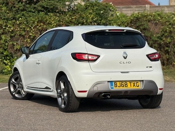 Used Renault Clio 2018 for sale - 76245099: Photo