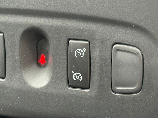 Used Dacia Sandero Stepway 2020 for sale - 76291276: Photo 28