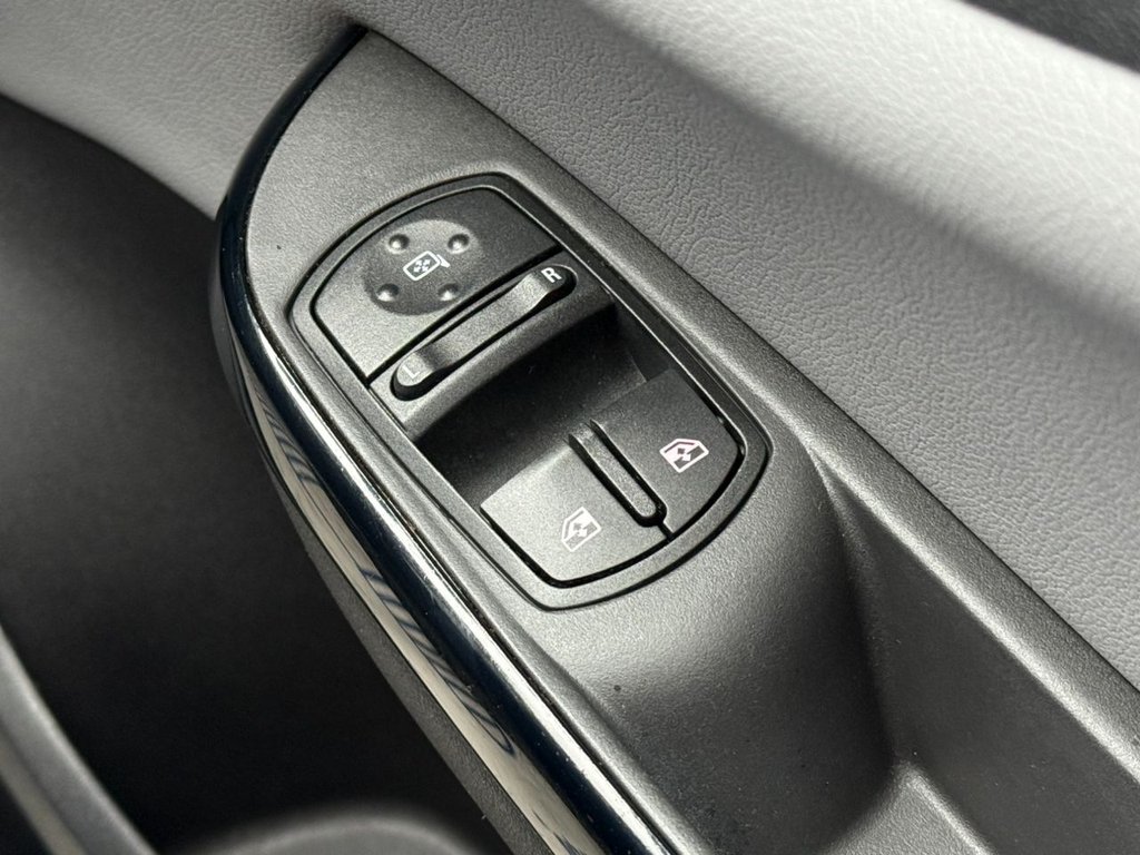 Used Vauxhall Corsa 2016 for sale - 76604412: Photo 33