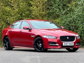 Used Jaguar XE 2017 for sale - 78682349: Photo