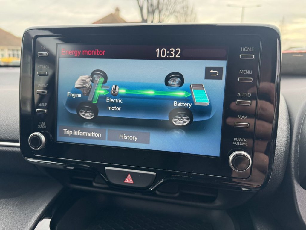 Used Toyota Yaris Cross 2022 for sale - 77140149: Photo 24