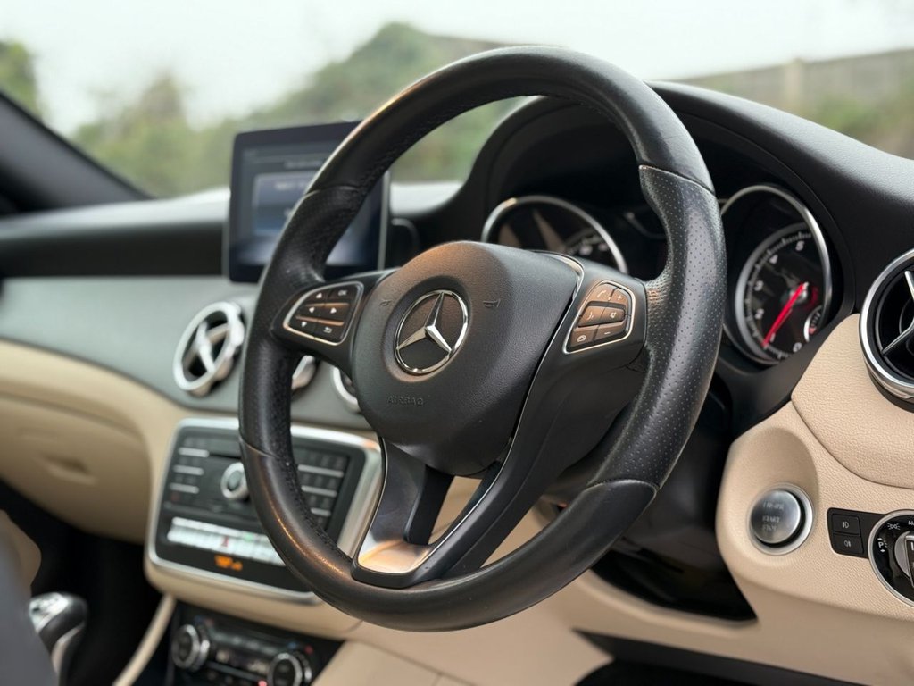 Used Mercedes-Benz GLA 2018 for sale - 77249999: Photo 11