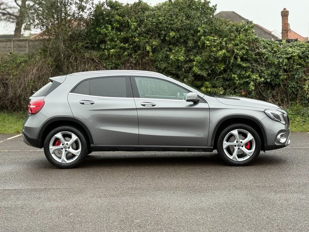 Used Mercedes-Benz GLA 2018 for sale - 77249999: Photo 3