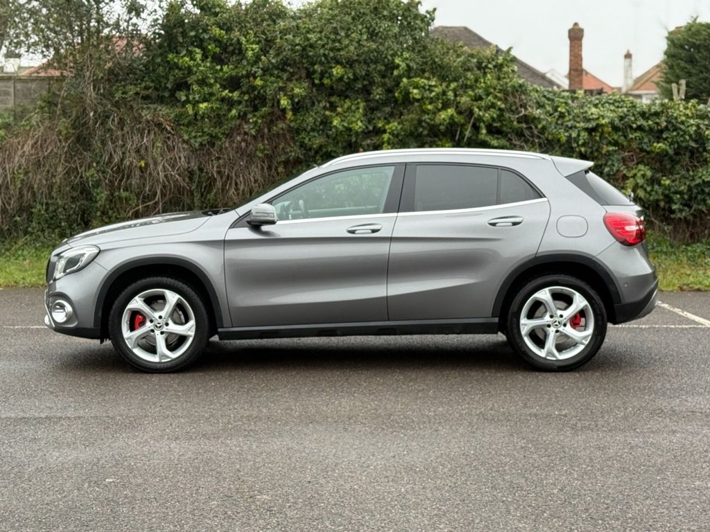 Used Mercedes-Benz GLA 2018 for sale - 77249999: Photo 4