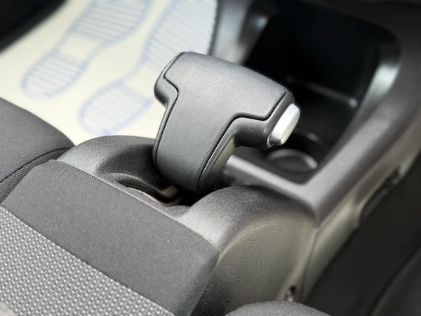 Used Citroen C4 Cactus 2015 for sale - 75094475: Photo 23