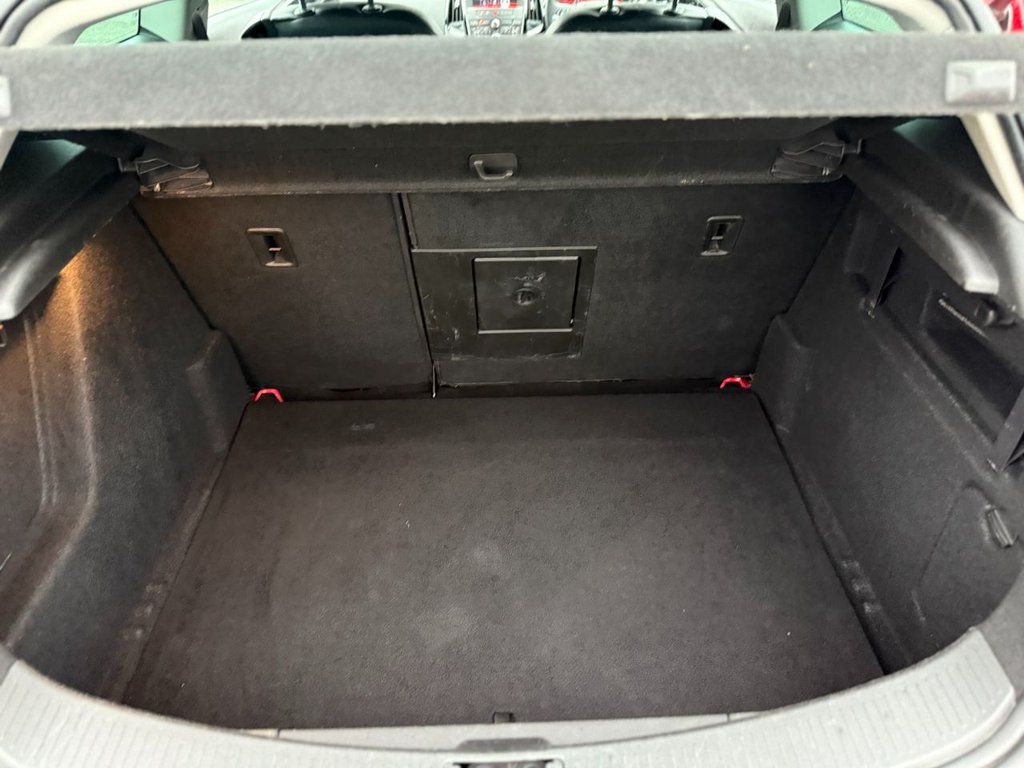 Used Vauxhall Astra GTC 2018 for sale - 76604758: Photo 31