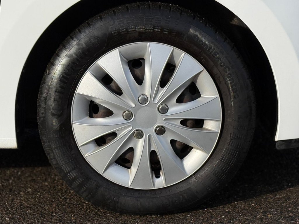 Used Hyundai i10 2015 for sale - 77897511: Photo 34