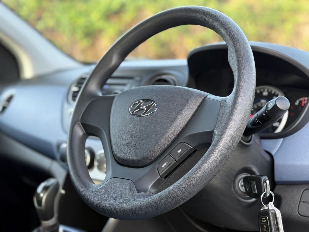 Used Hyundai i10 2015 for sale - 77897511: Photo 9