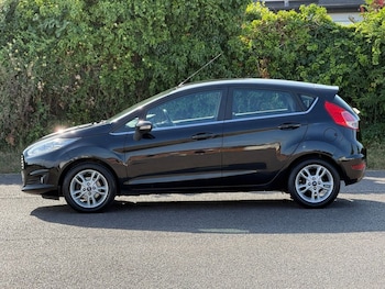 Used Ford Fiesta 2015 for sale - 79220948: Photo