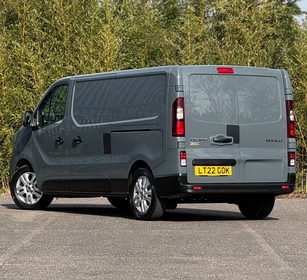 Used Renault Trafic 2022 for sale - 78061923: Photo 2
