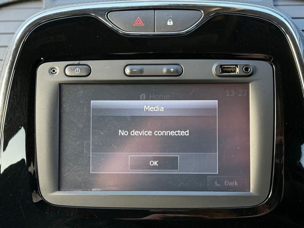 Used Renault Captur 2015 for sale - 76604656: Photo 17