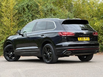 Used Volkswagen Touareg 2018 for sale - 78968773: Photo
