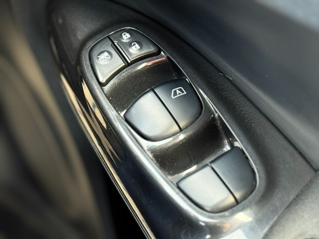 Used Nissan Juke 2017 for sale - 76481569: Photo 37