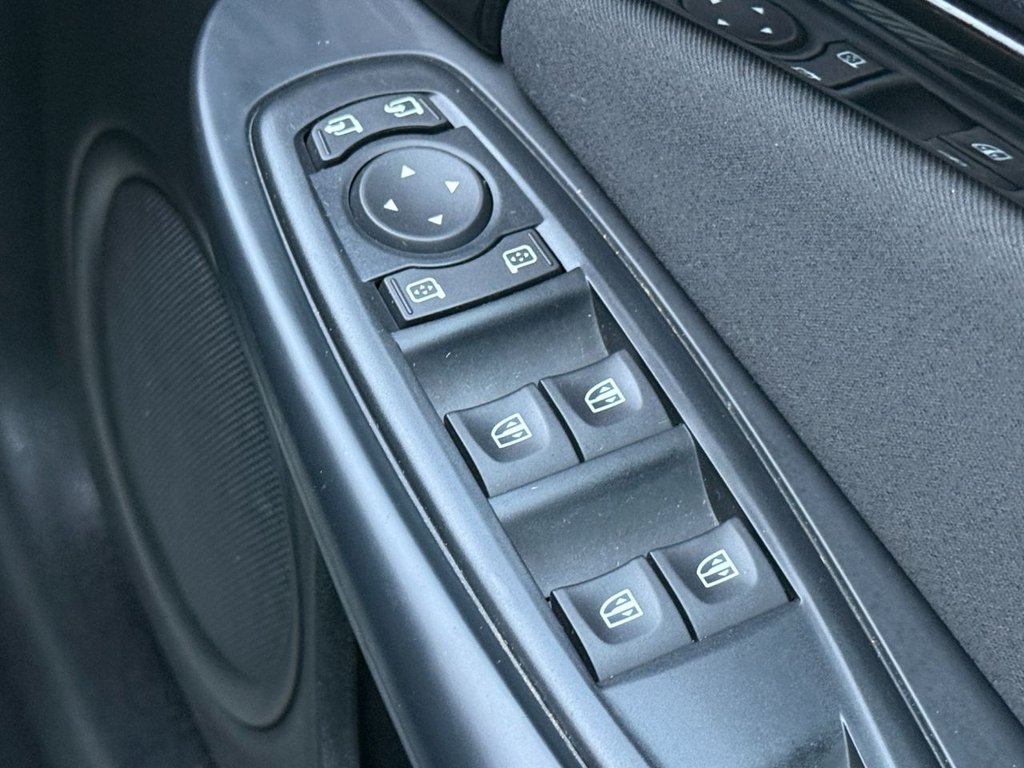 Used Renault Megane 2013 for sale - 77820807: Photo 37