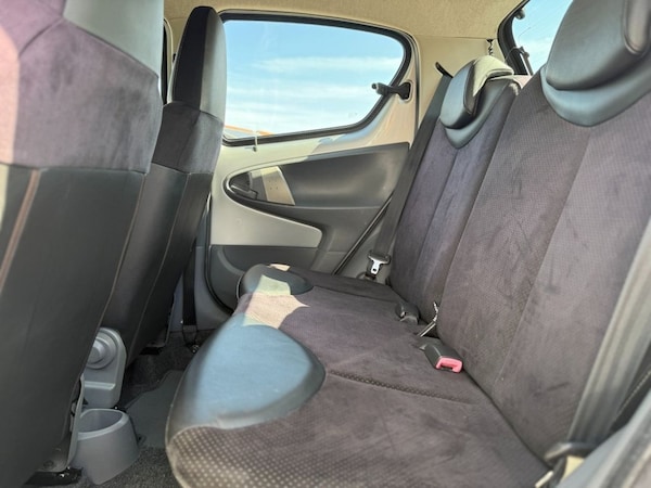 Used Toyota AYGO 2009 for sale - 76185055: Photo 14